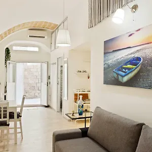 San Nicola Casa Clemente , Bari Włochy