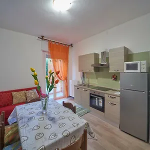 Casa Della Nonna , Abbadia Lariana Włochy